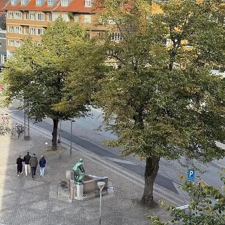 In The Heart Of The Center Апартаменты Ольборг